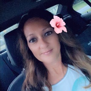 Meet your Posher, Aly